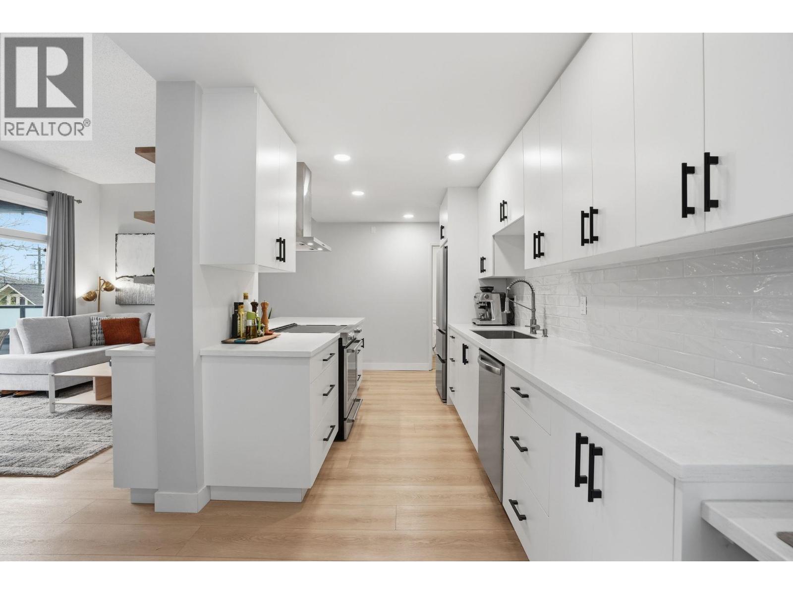 303 1516 Charles Street, Vancouver, British Columbia  V5L 2T1 - Photo 13 - R3100319