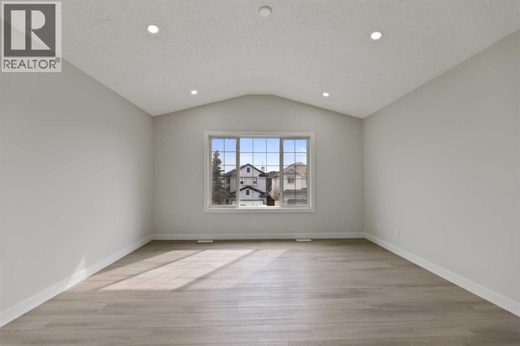 81 Saddlecrest Green Ne, Calgary, Alberta  T3J 5N4 - Photo 18 - A2282129