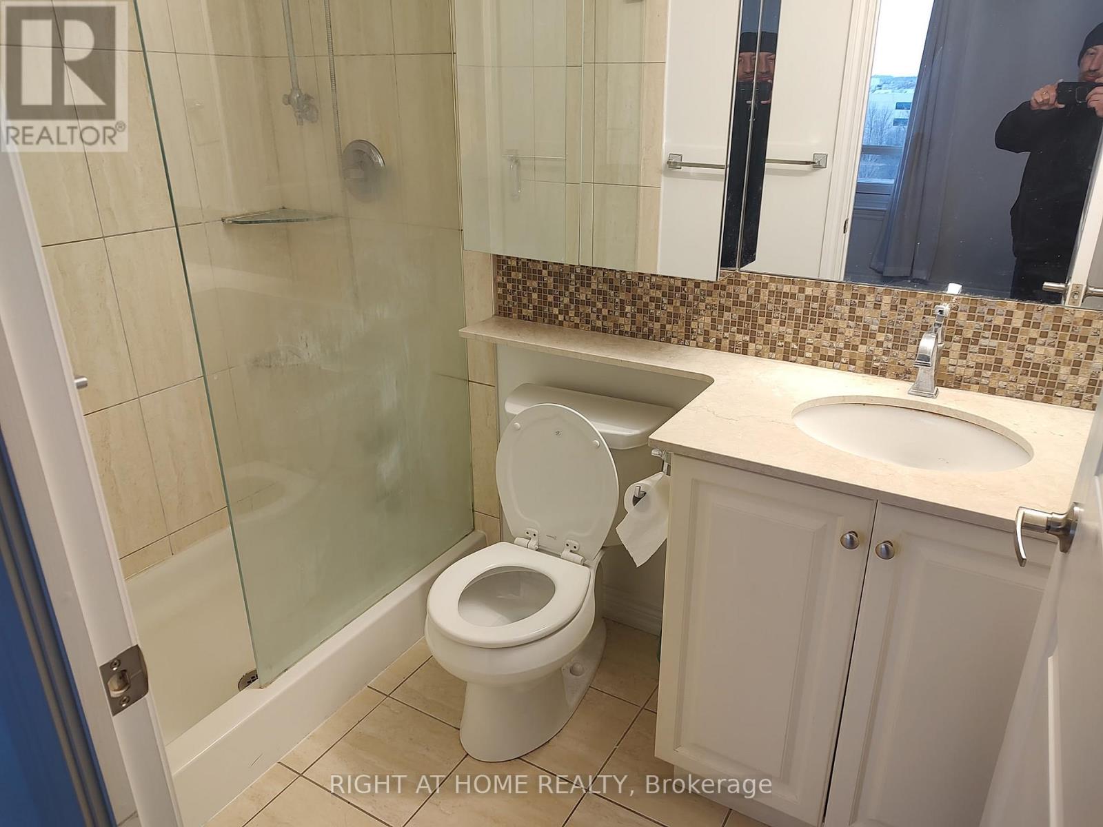 701 - 9245 Jane Street, Vaughan, Ontario  L6A 0J9 - Photo 4 - N12889444