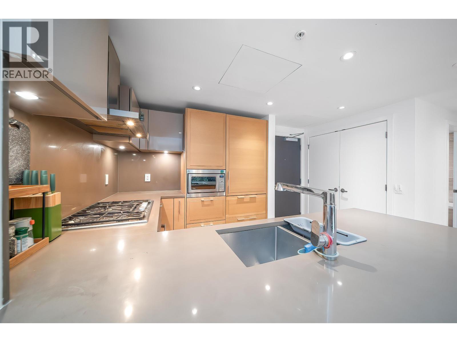 311 7228 Adera Street, Vancouver, British Columbia  V6P 0H8 - Photo 4 - R3099738