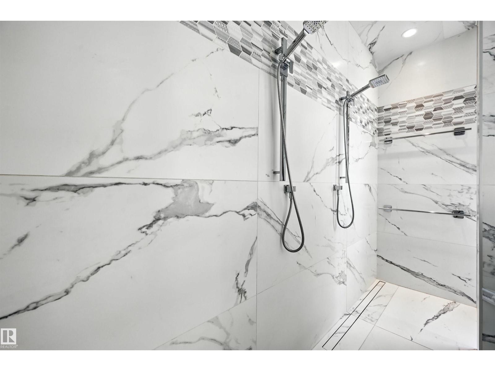 2426 Martell Cr Nw, Edmonton, Alberta  T6R 0C7 - Photo 28 - E4473455