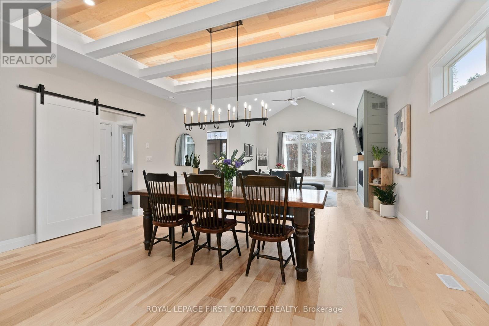 18 Lakeview Road, Oro-Medonte, Ontario  L0L 2E0 - Photo 9 - S12657214