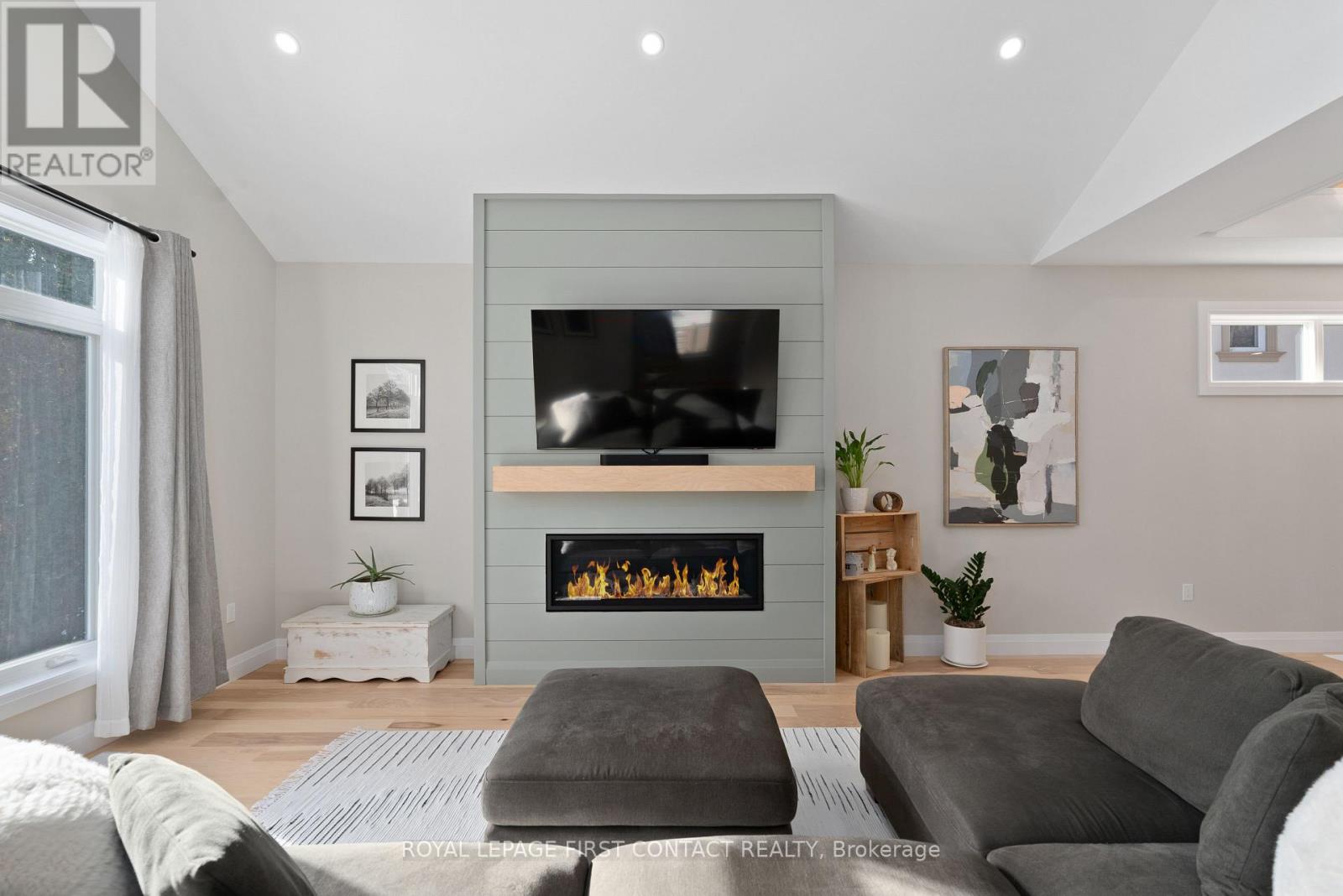 18 Lakeview Road, Oro-Medonte, Ontario  L0L 2E0 - Photo 6 - S12657214