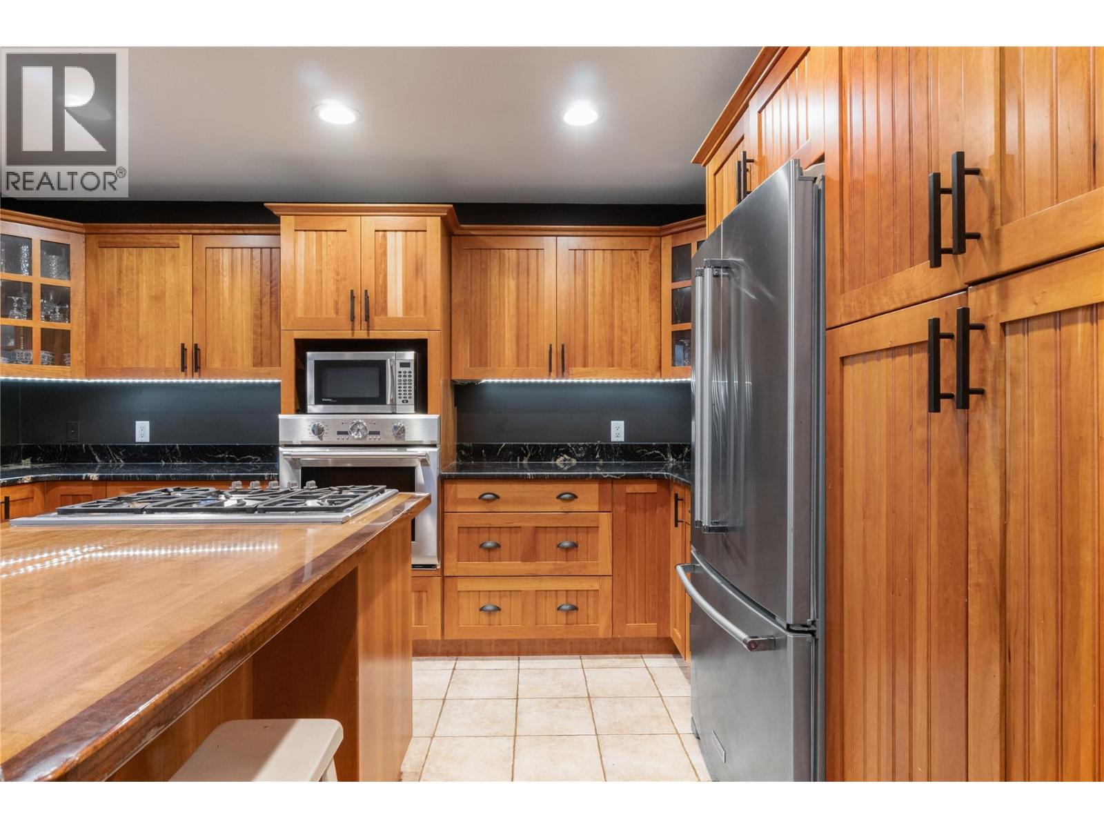 3960 50 Street Ne, Salmon Arm, British Columbia  V1E 1Y5 - Photo 15 - 10379294