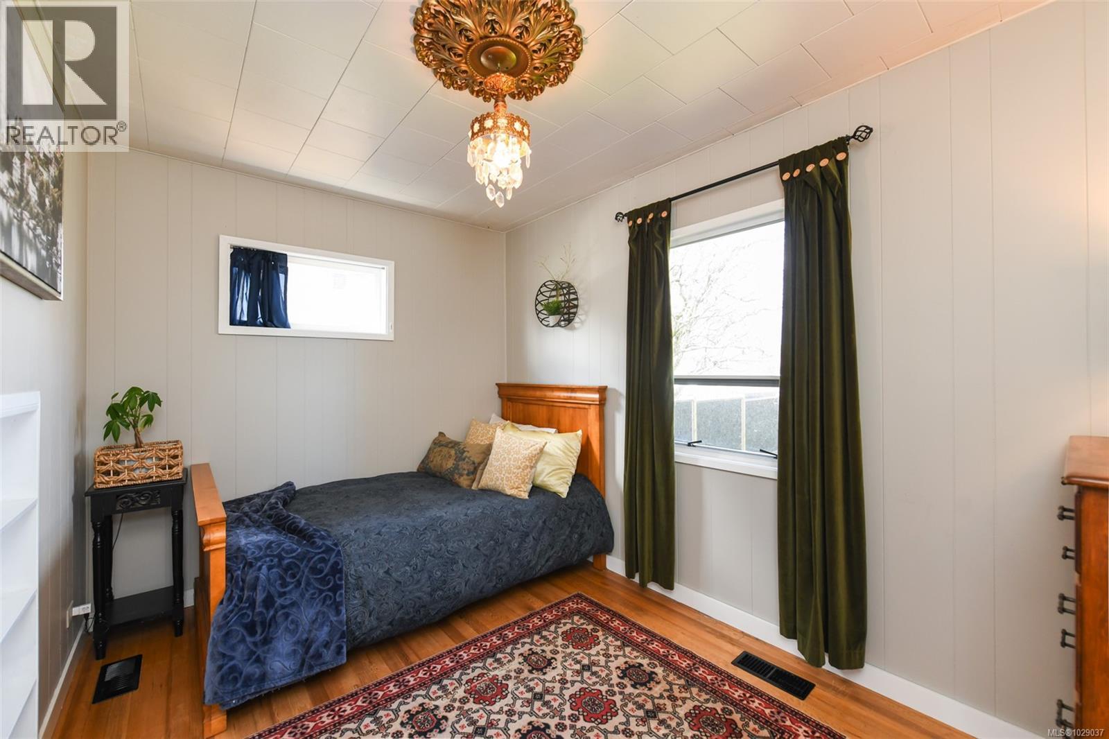 655 11th St, Courtenay, British Columbia  V9N 1S9 - Photo 12 - 1029037