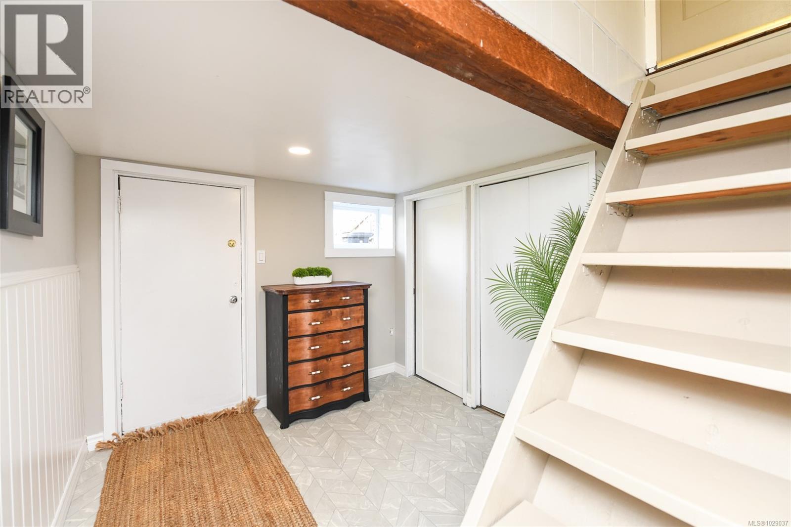 655 11th St, Courtenay, British Columbia  V9N 1S9 - Photo 13 - 1029037