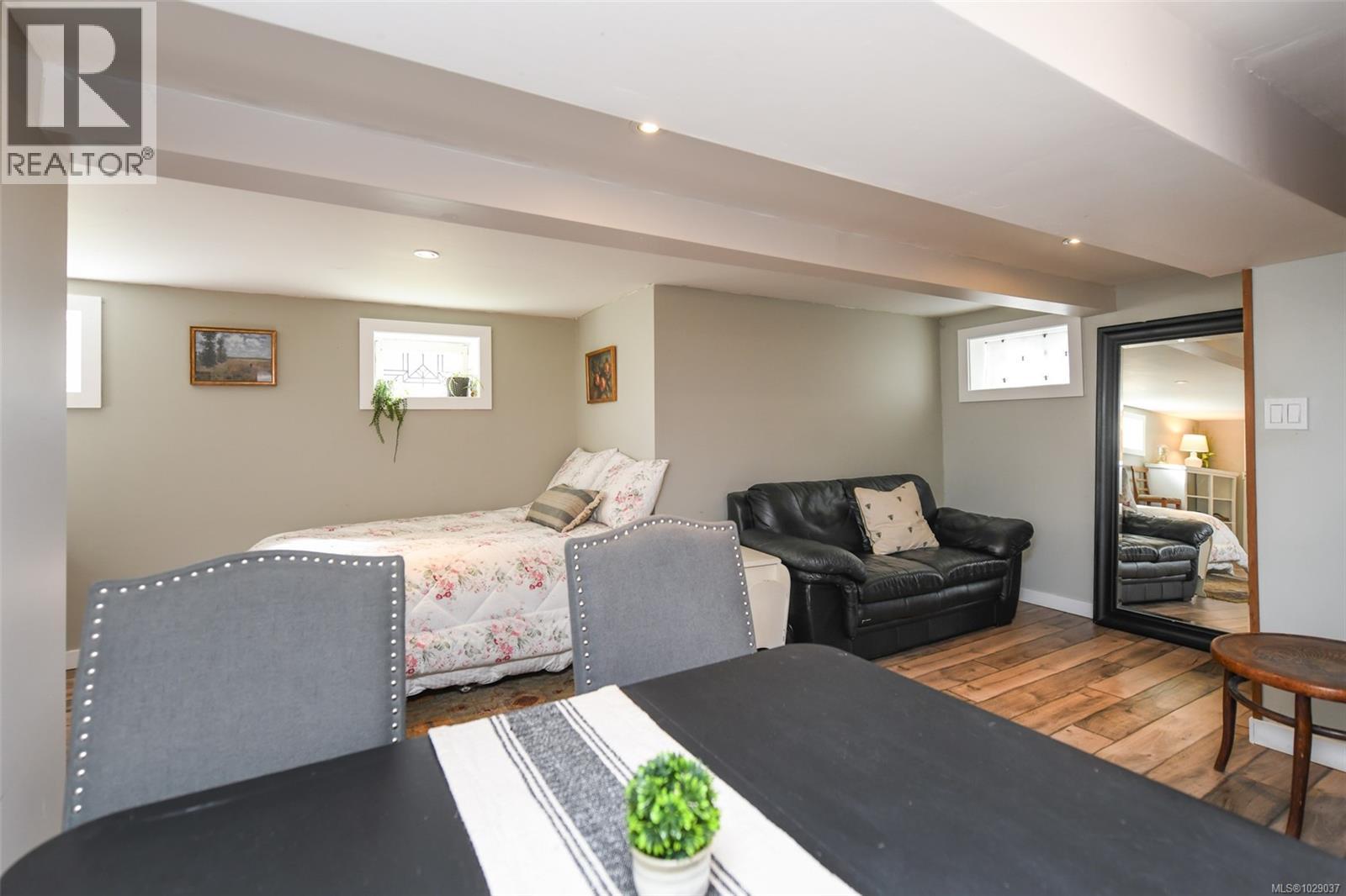 655 11th St, Courtenay, British Columbia  V9N 1S9 - Photo 14 - 1029037