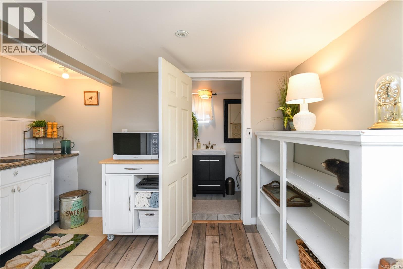 655 11th St, Courtenay, British Columbia  V9N 1S9 - Photo 16 - 1029037