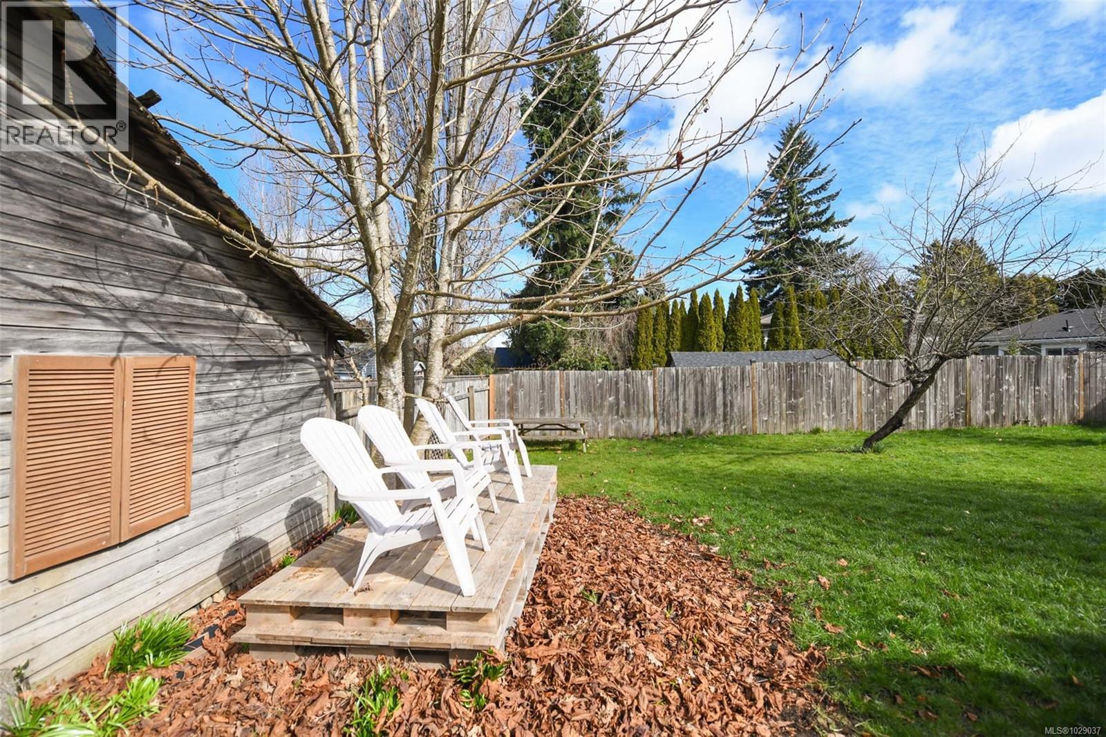 655 11th St, Courtenay, British Columbia  V9N 1S9 - Photo 24 - 1029037