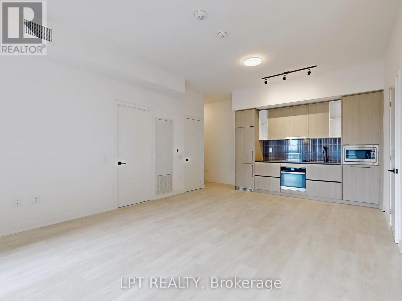 501a - 1285 Dupont Street, Toronto, Ontario  M6H 0E5 - Photo 6 - W12889458