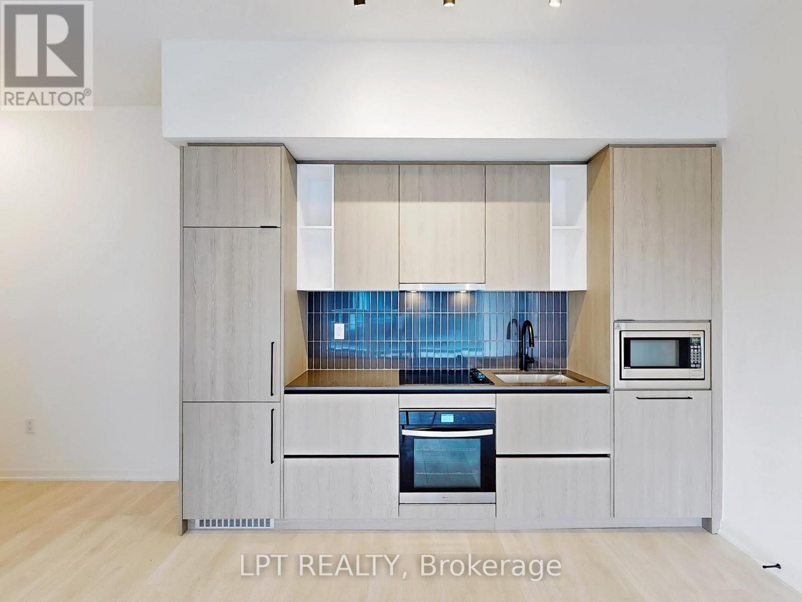 501a - 1285 Dupont Street, Toronto, Ontario  M6H 0E5 - Photo 8 - W12889458