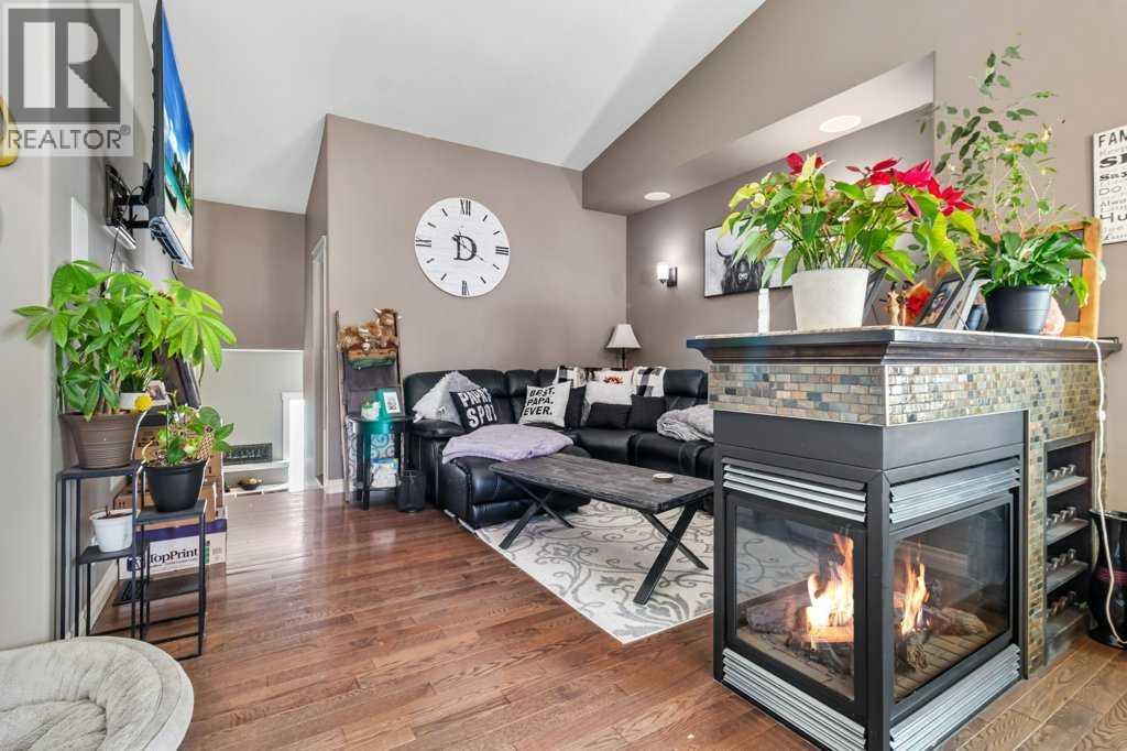 A&b, 5224 Lawton Avenue, Blackfalds, Alberta  T0M 0J0 - Photo 6 - A2293714