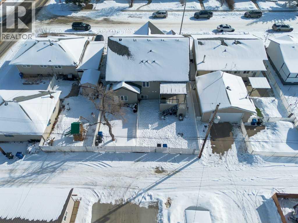 A&b, 5224 Lawton Avenue, Blackfalds, Alberta  T0M 0J0 - Photo 43 - A2293714