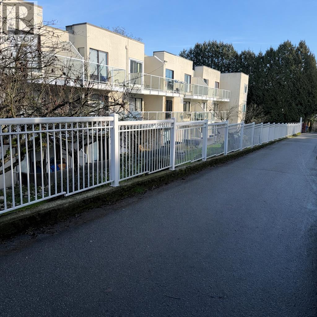 215 830 E 7th Avenue, Vancouver, British Columbia  V5T 4J2 - Photo 19 - R3090365