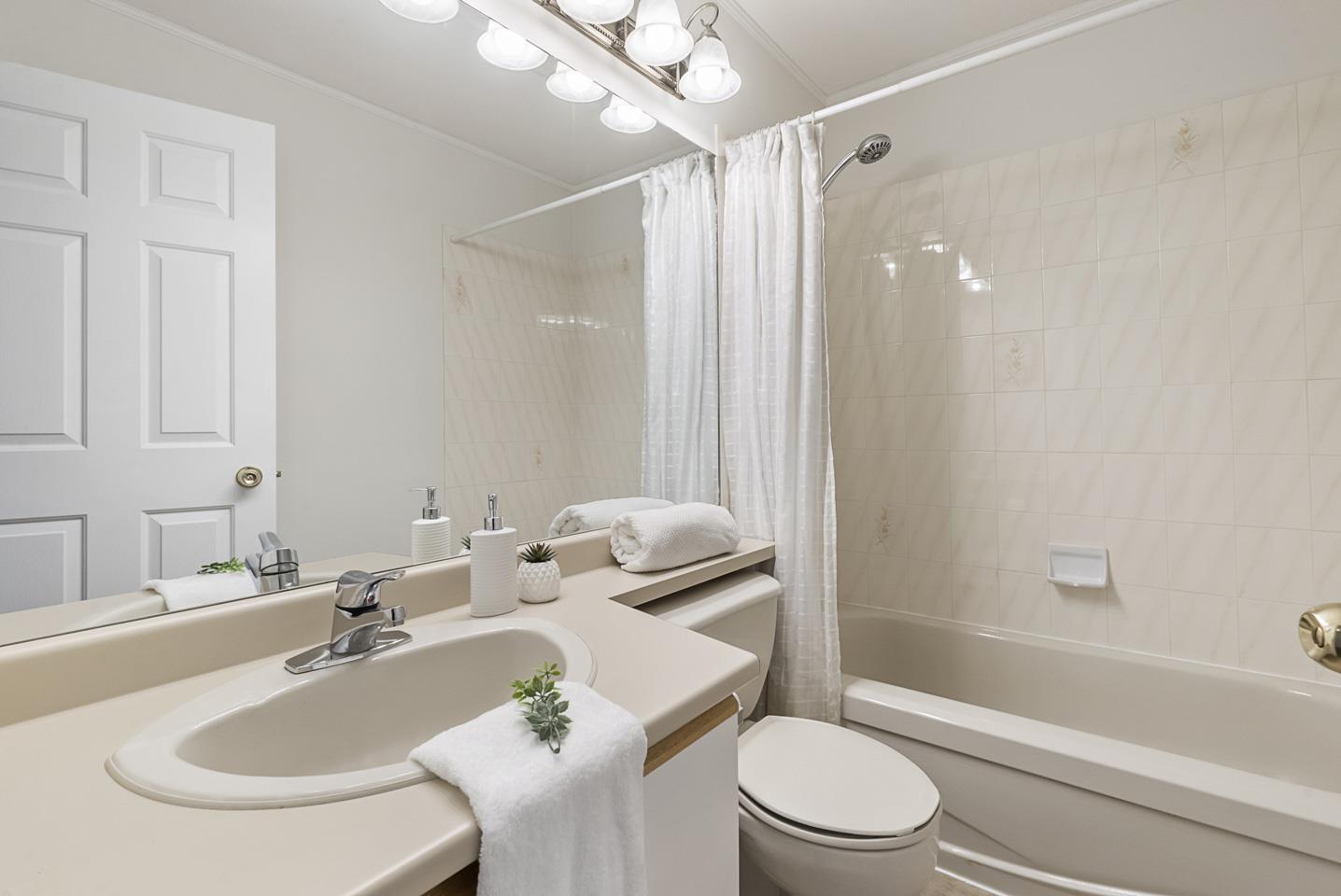 132 13895 102 Avenue, Surrey, British Columbia  V3T 1P2 - Photo 20 - R3100272