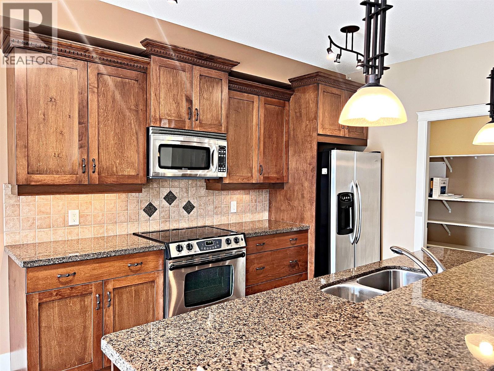 4350 Ponderosa Drive Unit# 109, Peachland, British Columbia  V0H 1X5 - Photo 6 - 10379625