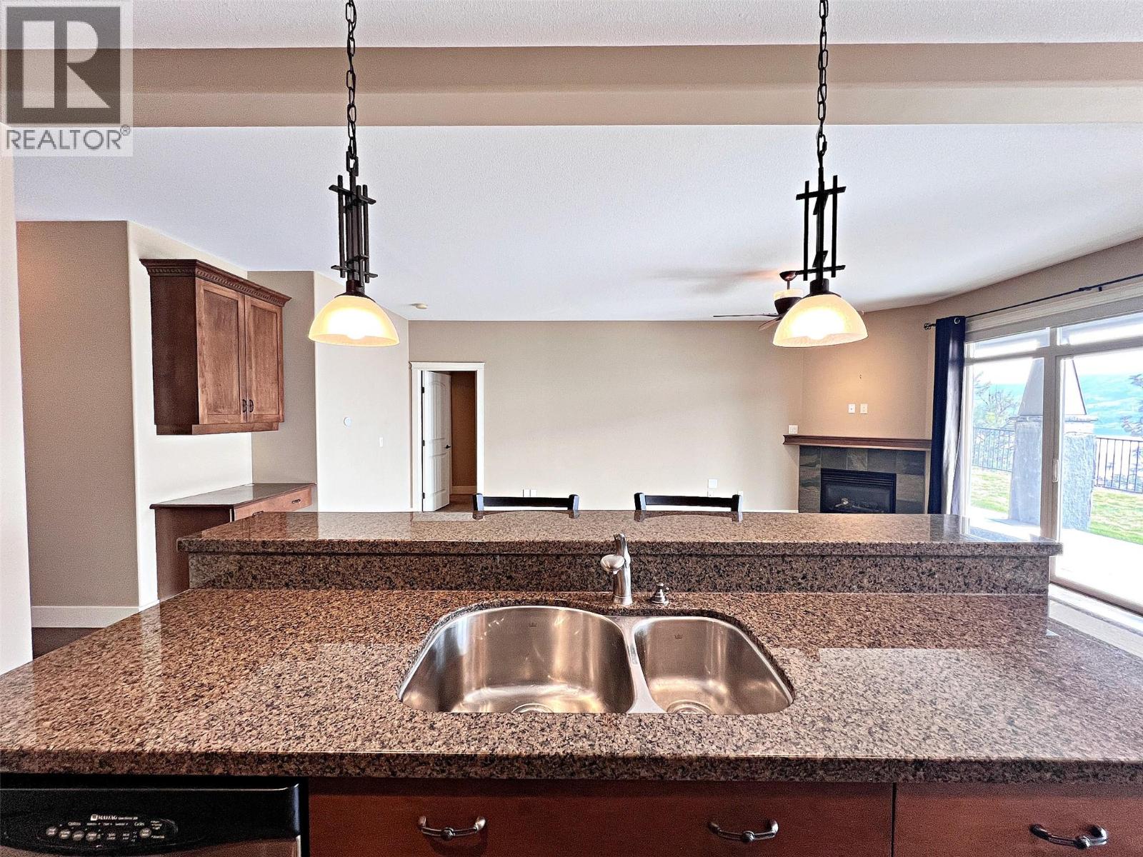 4350 Ponderosa Drive Unit# 109, Peachland, British Columbia  V0H 1X5 - Photo 8 - 10379625