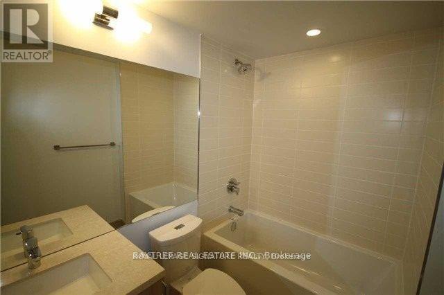 4003 - 290 Adelaide Street W, Toronto, Ontario  M5V 1P6 - Photo 2 - C12889506