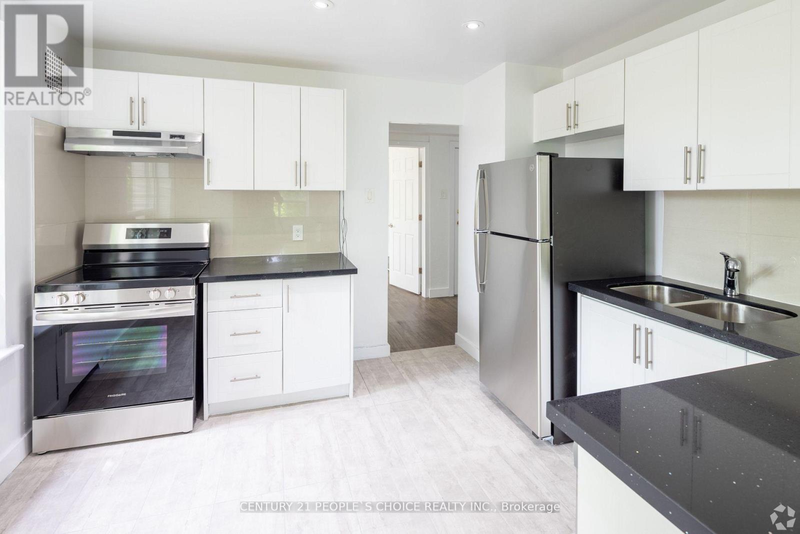 9 - 873 Avenue Road, Toronto, Ontario  M5P 2K5 - Photo 6 - C12889544