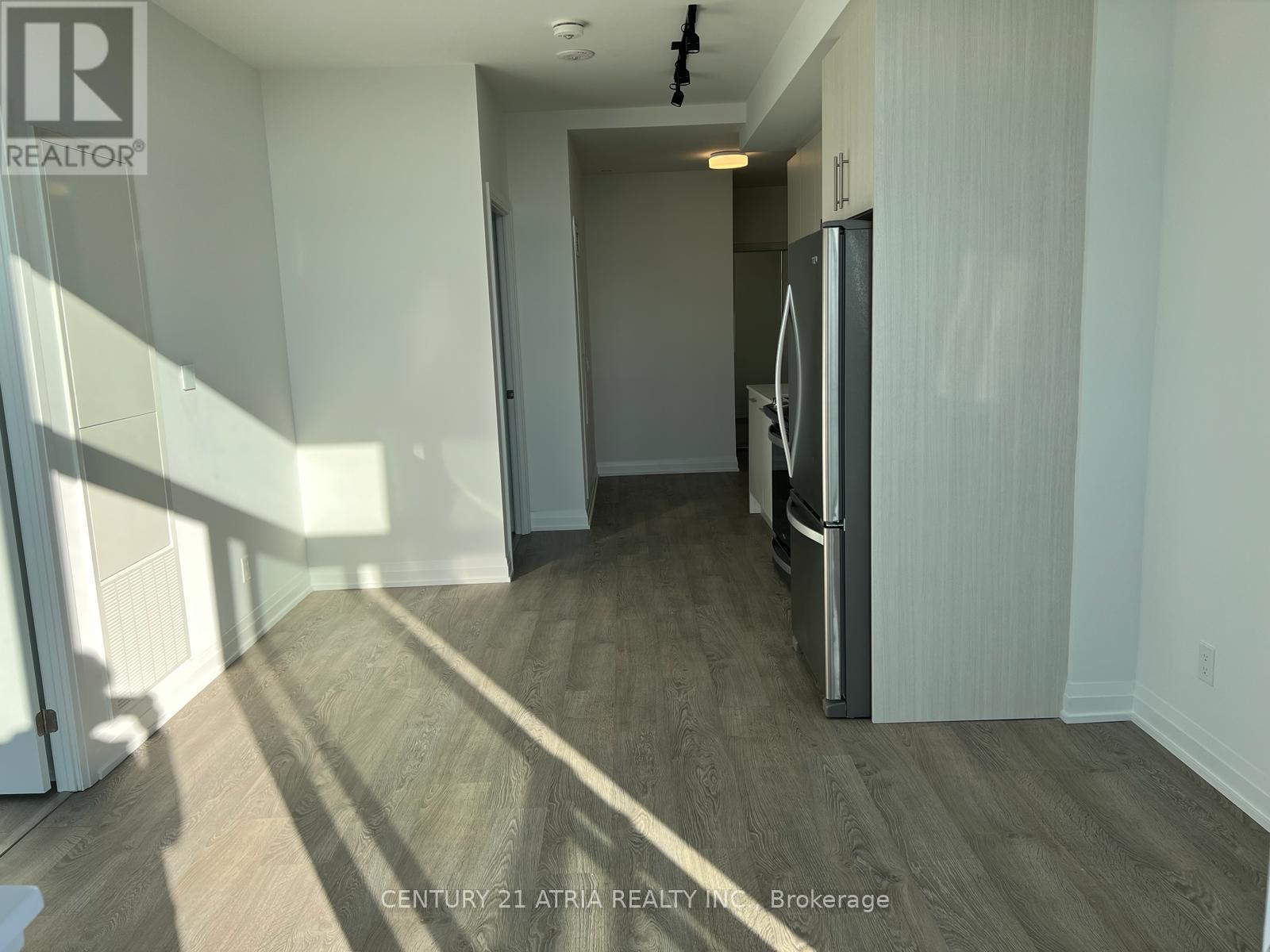 1103 - 286 Main Street, Toronto, Ontario  M4C 0B3 - Photo 6 - E12889482