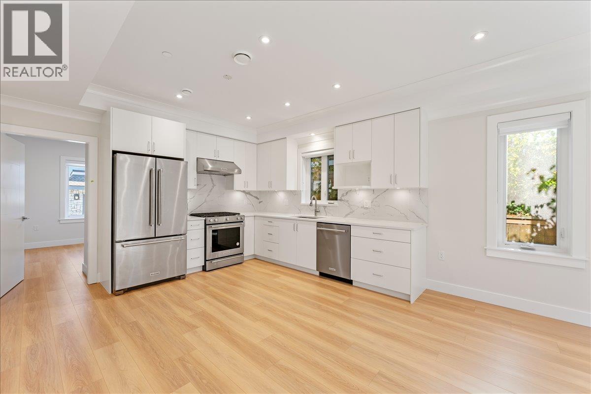 4852 Slocan Street, Vancouver, British Columbia  V5R 2A3 - Photo 9 - R3100357