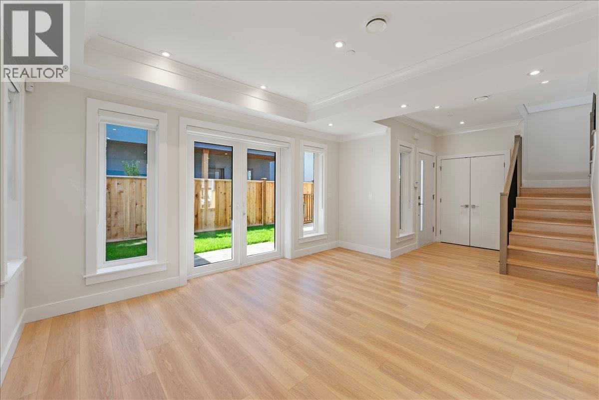 4852 Slocan Street, Vancouver, British Columbia  V5R 2A3 - Photo 6 - R3100357