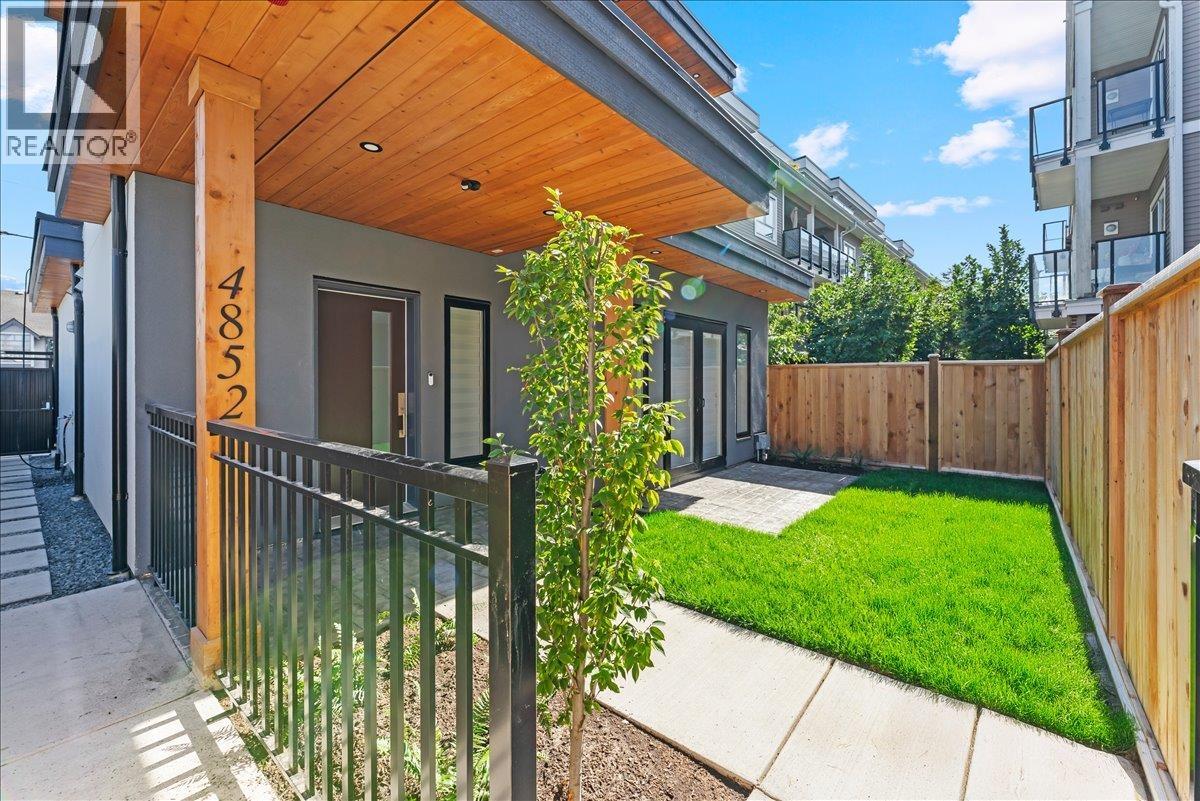 4852 SLOCAN STREET, Vancouver, British Columbia