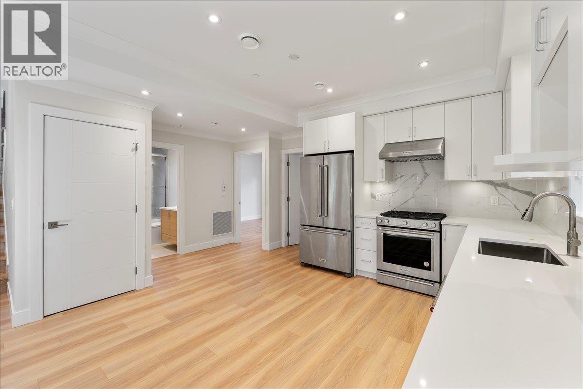 4852 Slocan Street, Vancouver, British Columbia  V5R 2A3 - Photo 8 - R3100357