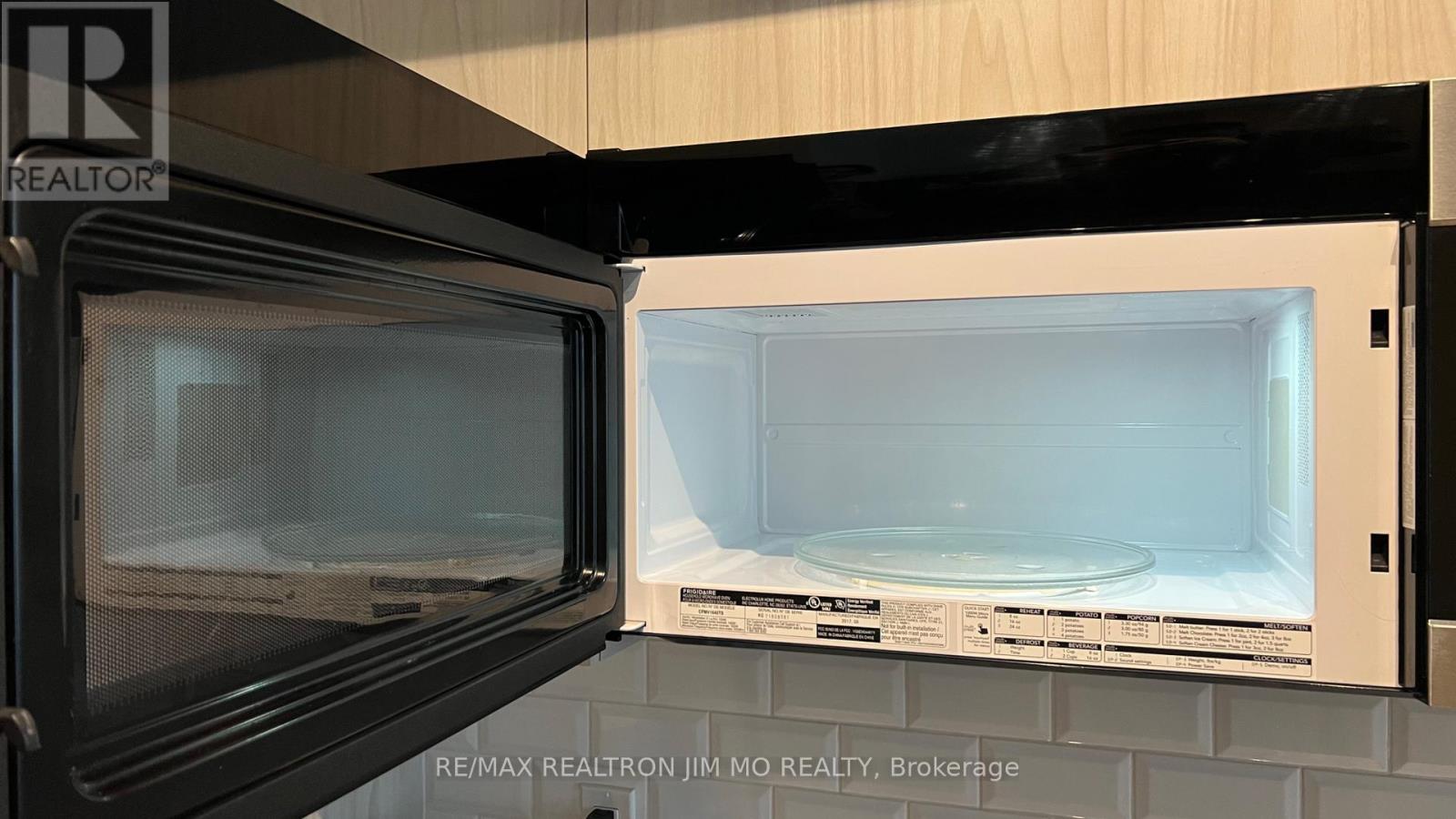 706 - 28 Wellesley Street E, Toronto, Ontario M4Y 0C4 - Photo 25 - C12654468