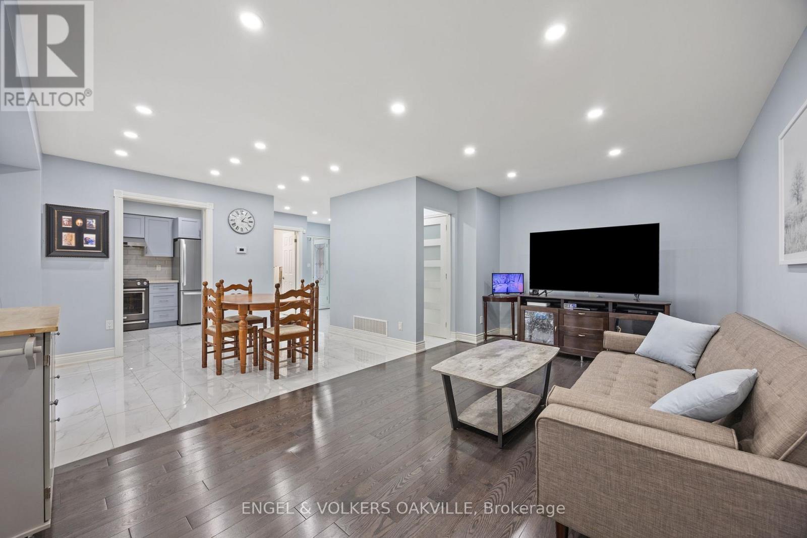 10 Crieff Avenue, Vaughan, Ontario  L6A 2B6 - Photo 12 - N12889558