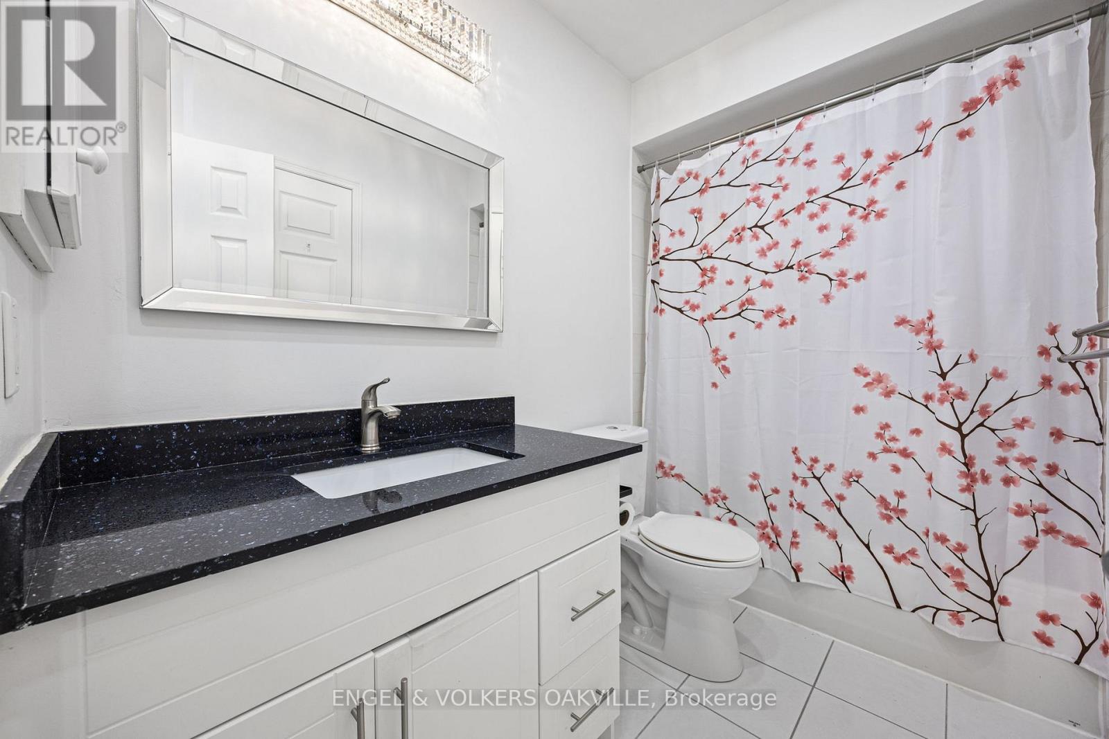 10 Crieff Avenue, Vaughan, Ontario  L6A 2B6 - Photo 20 - N12889558