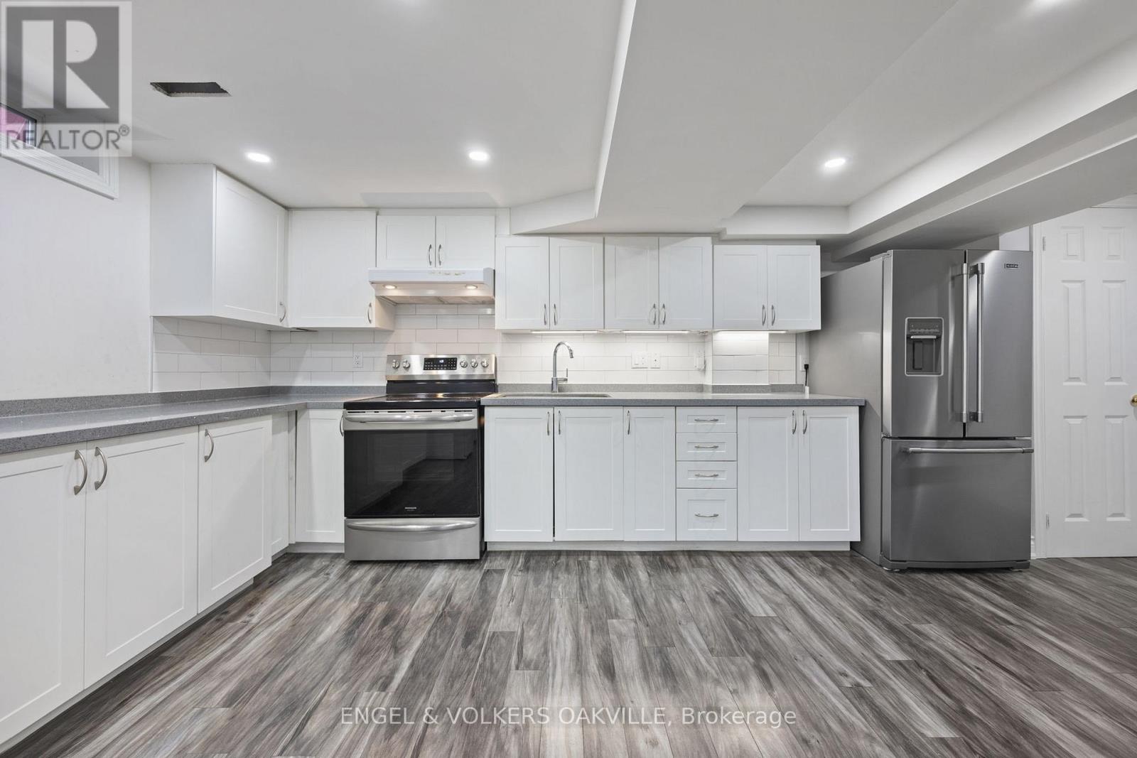 10 Crieff Avenue, Vaughan, Ontario  L6A 2B6 - Photo 28 - N12889558