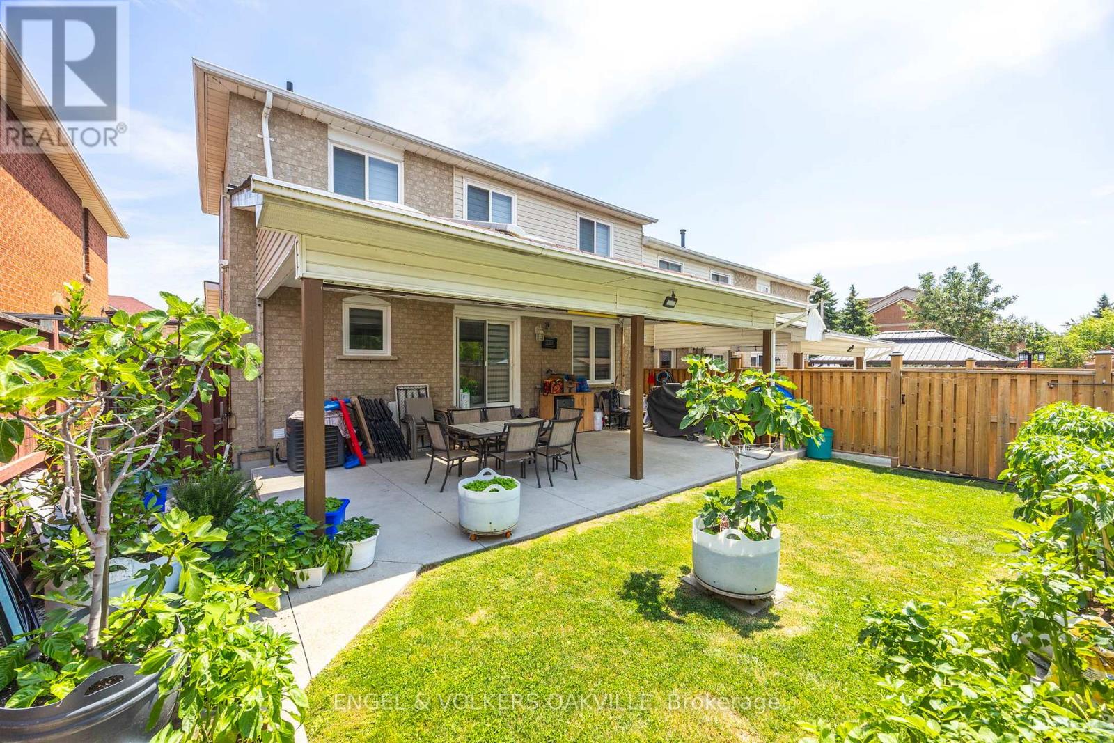 10 Crieff Avenue, Vaughan, Ontario  L6A 2B6 - Photo 36 - N12889558