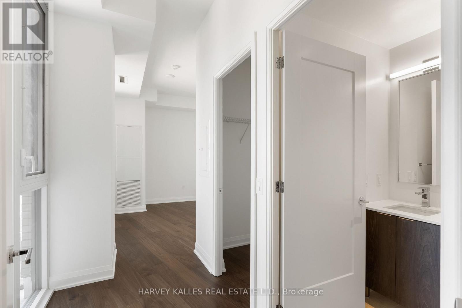 707 - 293 The Kingsway, Toronto, Ontario  M9A 3A9 - Photo 12 - W12889500