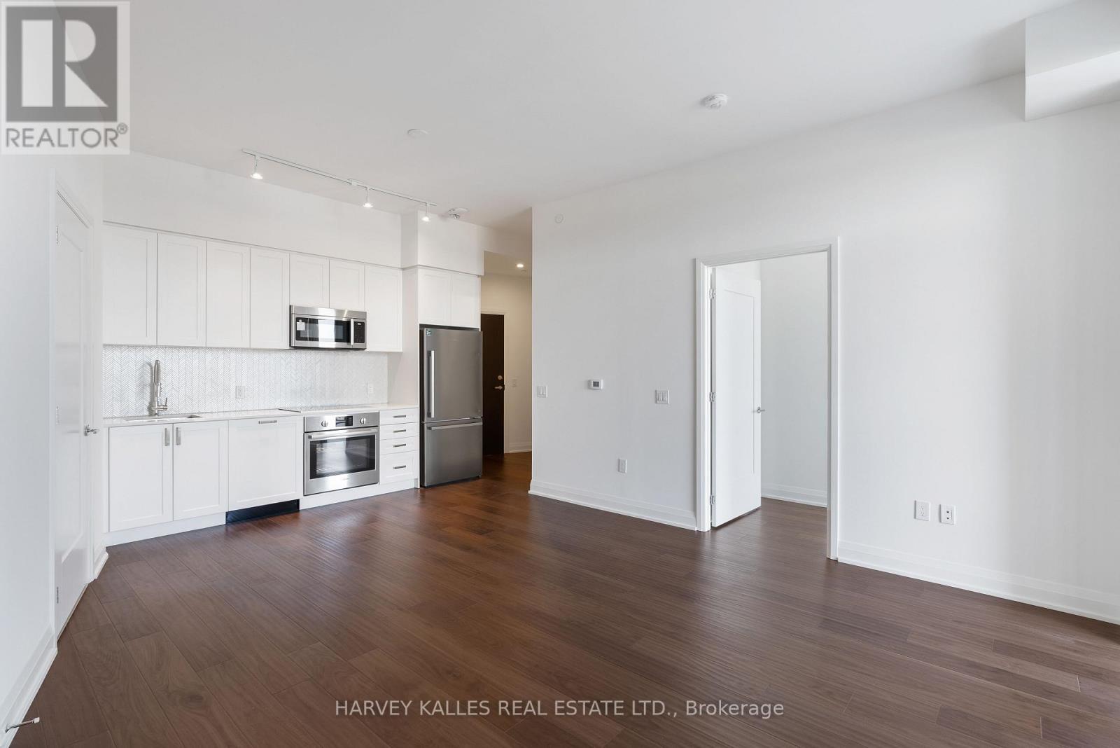 707 - 293 The Kingsway, Toronto, Ontario  M9A 3A9 - Photo 5 - W12889500