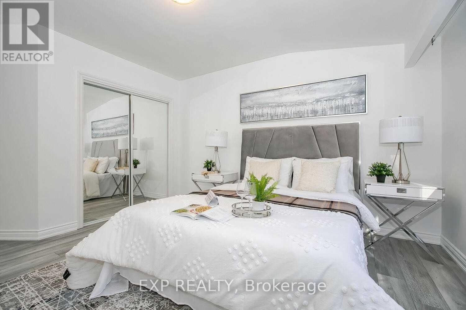 234 Pinetree Way, Mississauga, Ontario  L5G 2R2 - Photo 13 - W12889516