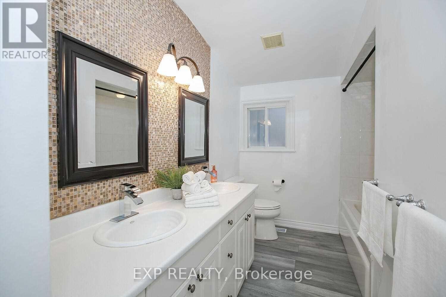 234 Pinetree Way, Mississauga, Ontario  L5G 2R2 - Photo 16 - W12889516