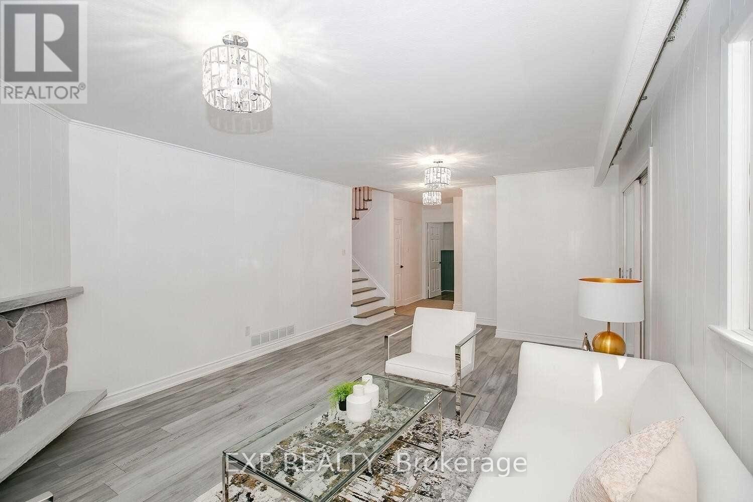 234 Pinetree Way, Mississauga, Ontario  L5G 2R2 - Photo 19 - W12889516