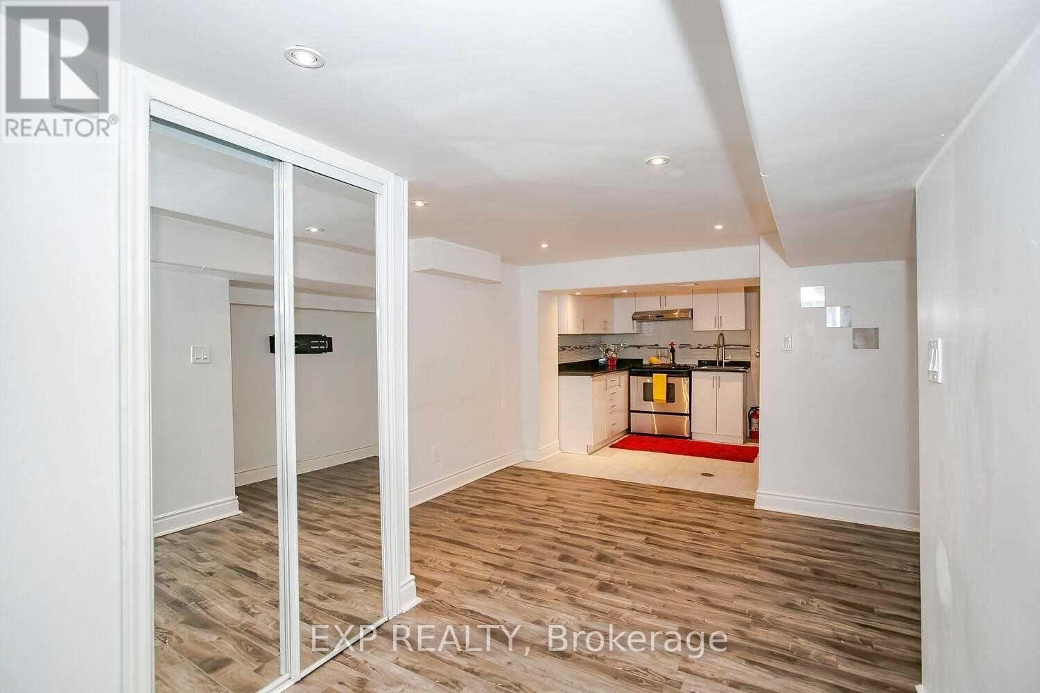 234 Pinetree Way, Mississauga, Ontario  L5G 2R2 - Photo 26 - W12889516