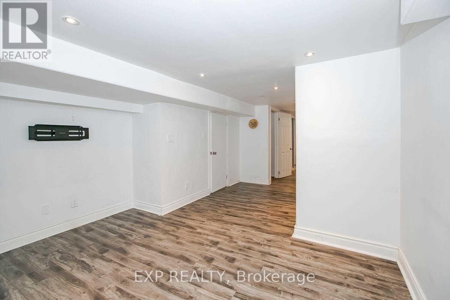 234 Pinetree Way, Mississauga, Ontario  L5G 2R2 - Photo 28 - W12889516