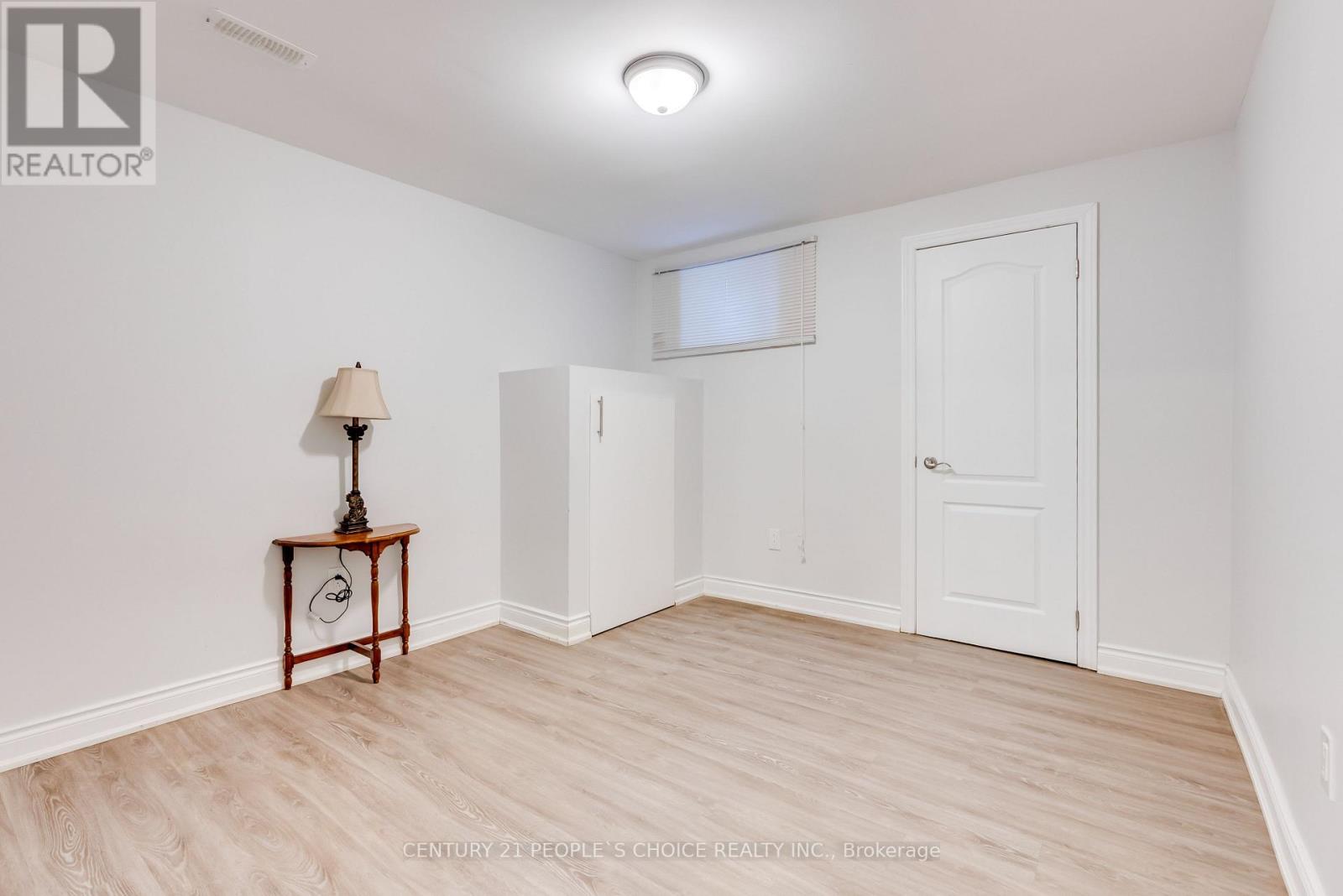 Bsmt - 411 Wettlaufer Terrace, Milton, Ontario  L9T 7N4 - Photo 17 - W12889540