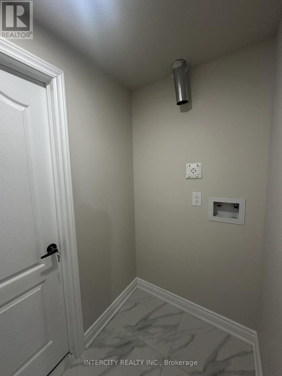 Bsmt - 18 Elverton Crescent, Brampton, Ontario  L7A 4Z4 - Photo 10 - W12889562