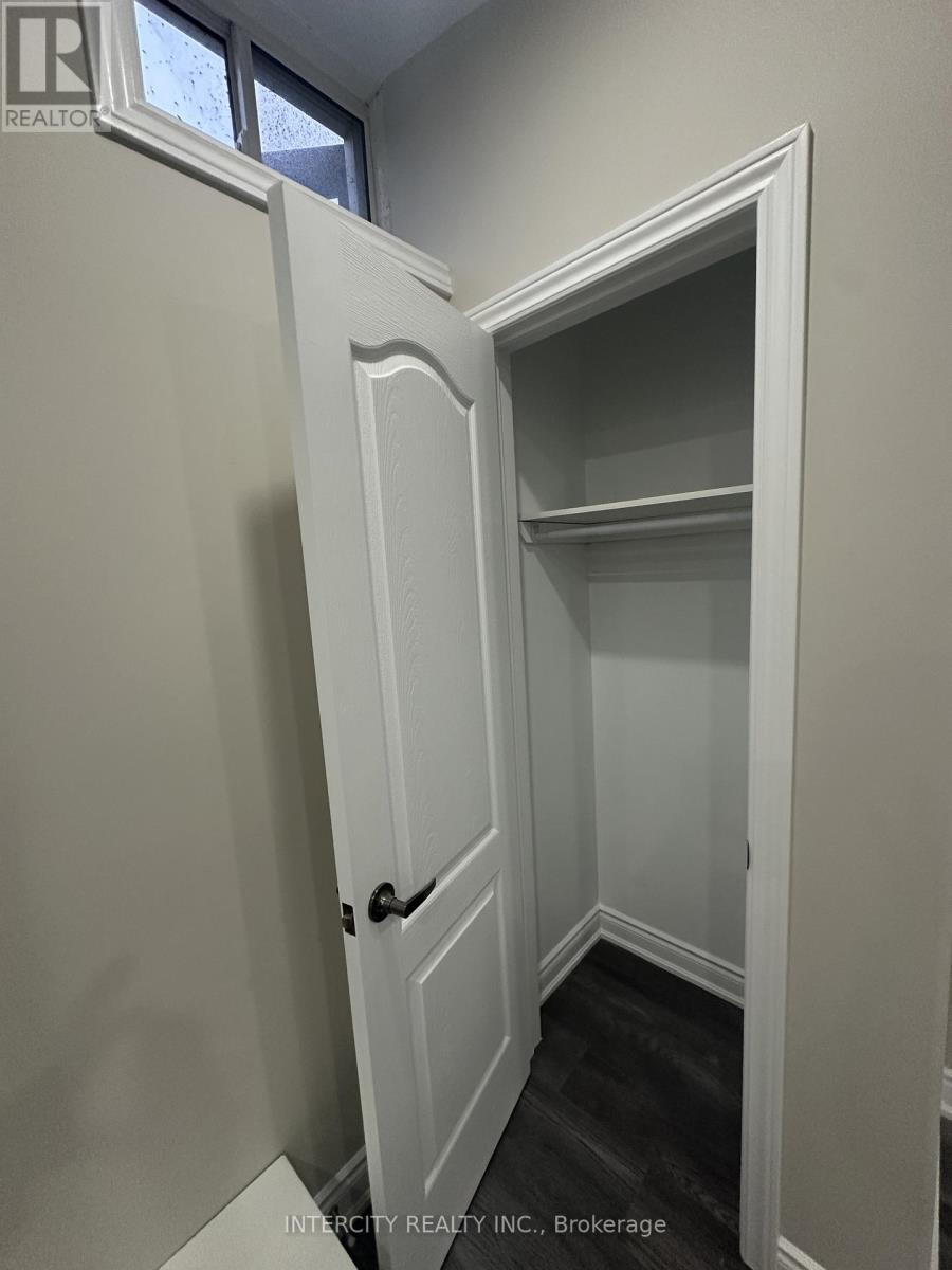 Bsmt - 18 Elverton Crescent, Brampton, Ontario  L7A 4Z4 - Photo 5 - W12889562