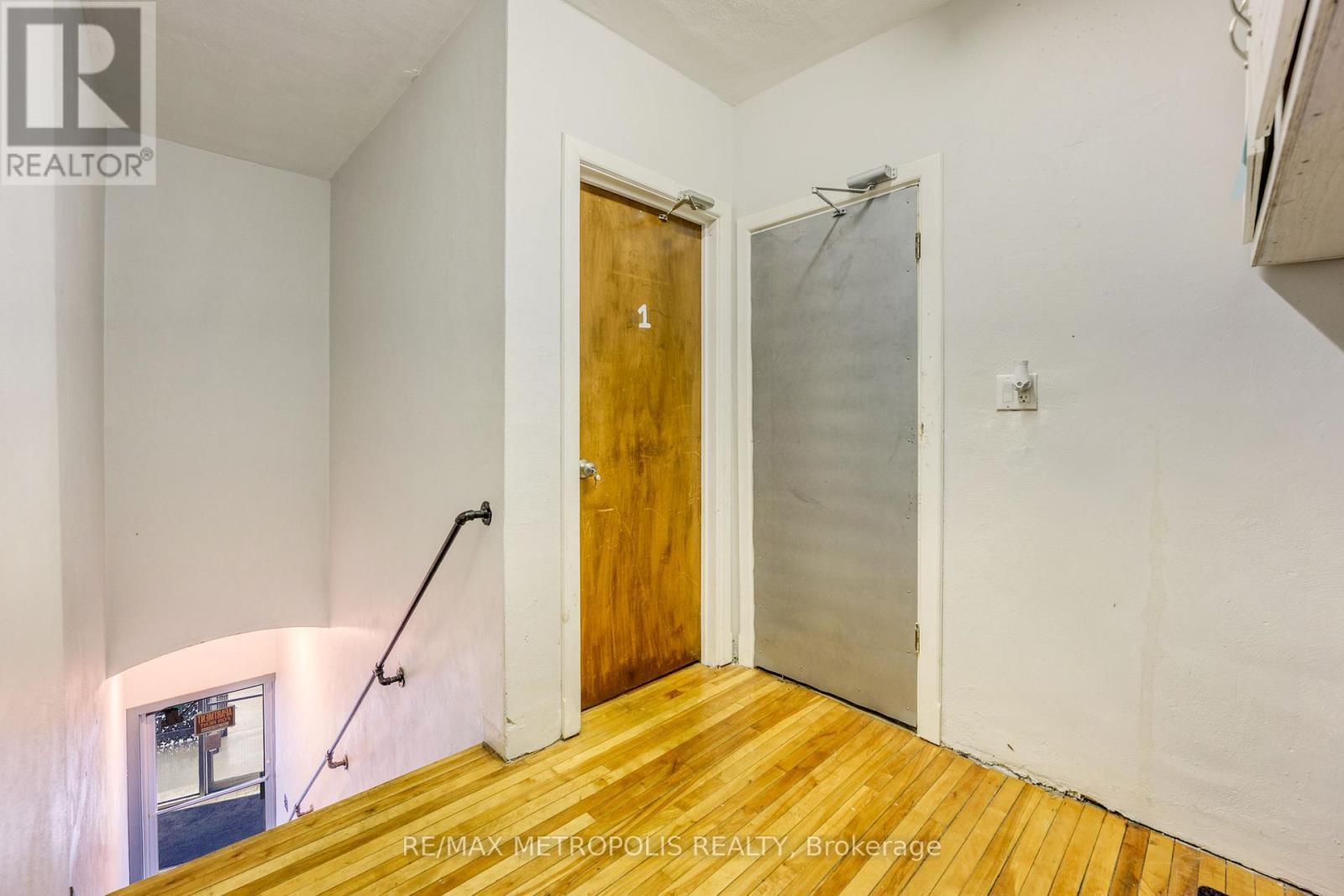 #1 Upper - 1548 St. Clair Parkway, St. Clair, Ontario  N0N 1H0 - Photo 3 - X12889574