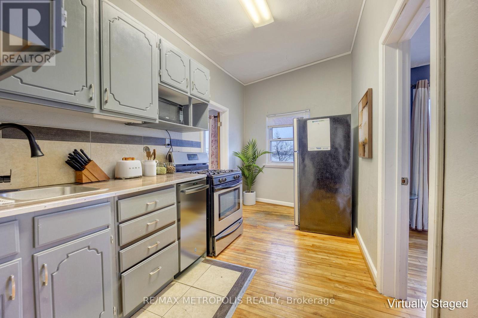 #1 Upper - 1548 St. Clair Parkway, St. Clair, Ontario  N0N 1H0 - Photo 4 - X12889574