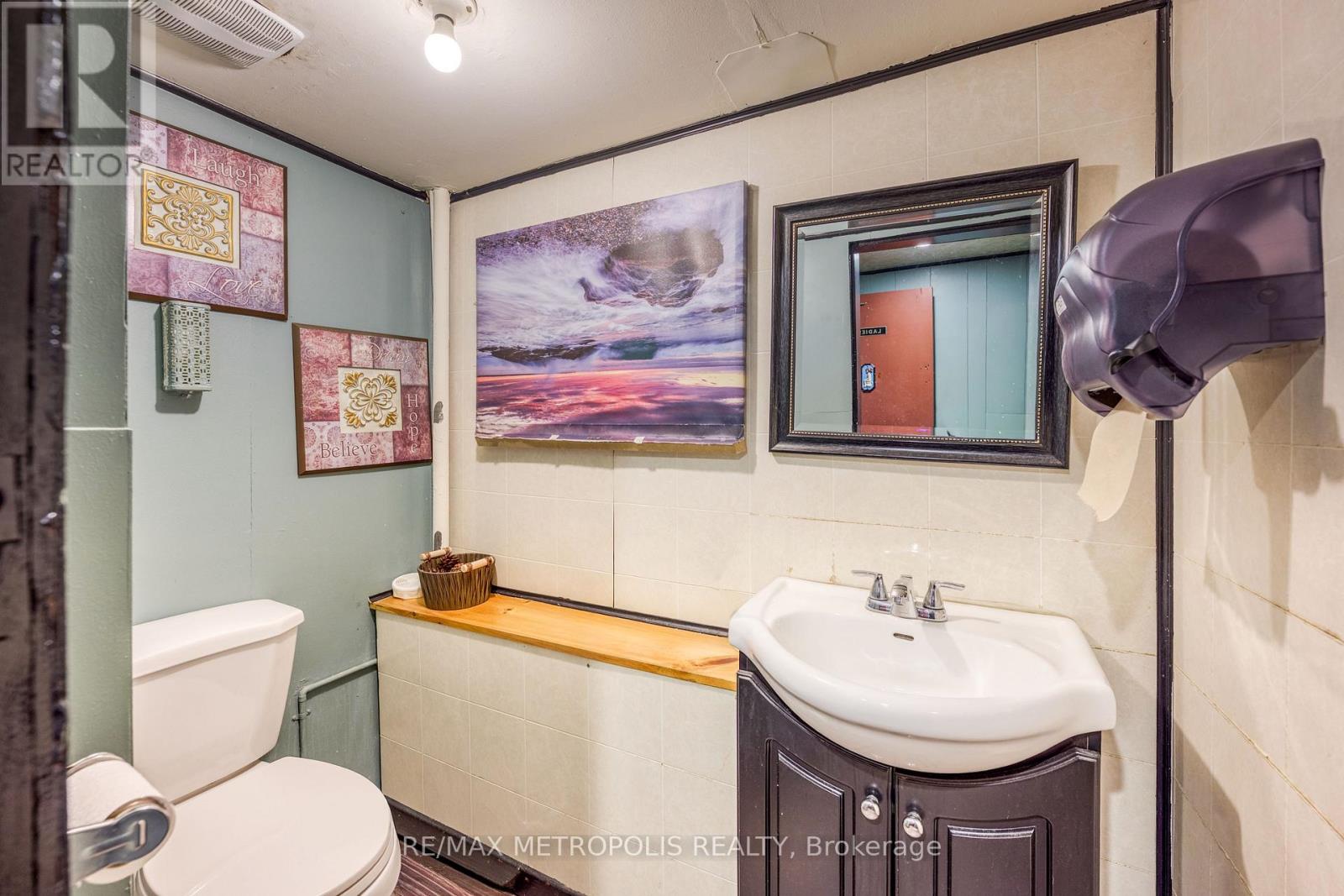 1548 St. Clair Parkway, St. Clair, Ontario  N0N 1H0 - Photo 18 - X12889576