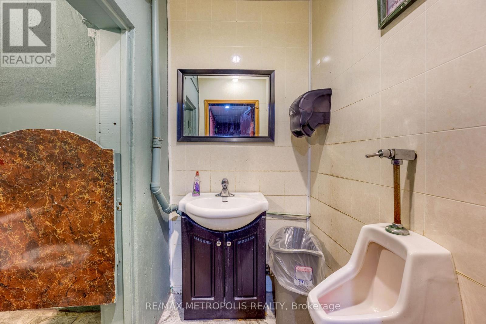 1548 St. Clair Parkway, St. Clair, Ontario  N0N 1H0 - Photo 21 - X12889576