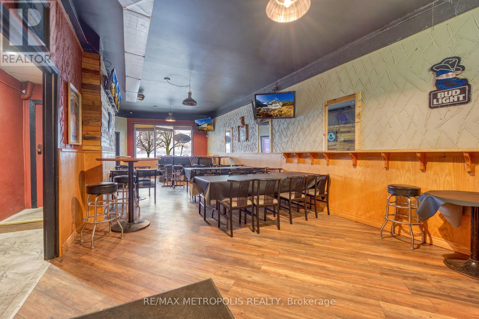 1548 St. Clair Parkway, St. Clair, Ontario  N0N 1H0 - Photo 23 - X12889576