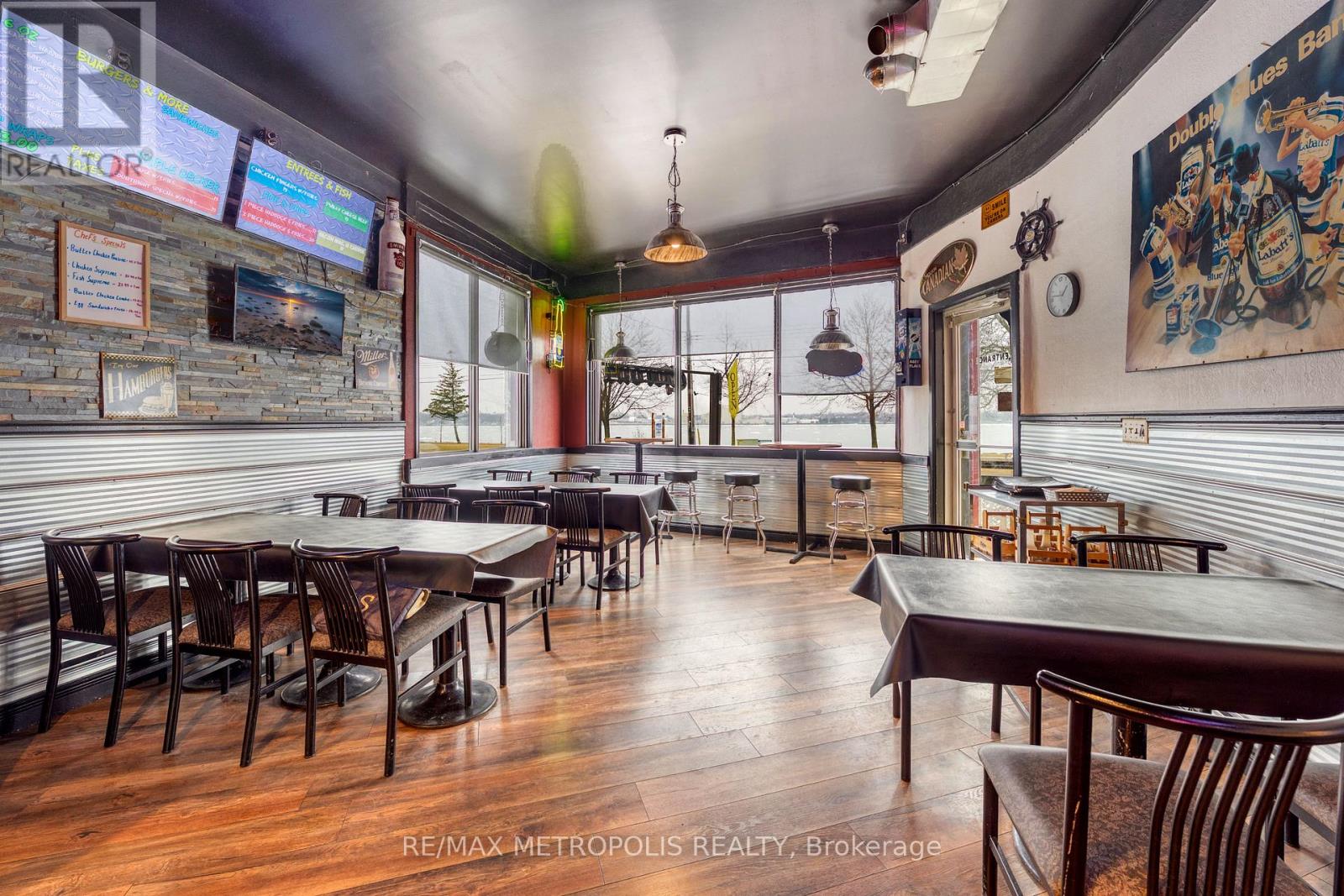 1548 St. Clair Parkway, St. Clair, Ontario  N0N 1H0 - Photo 6 - X12889576