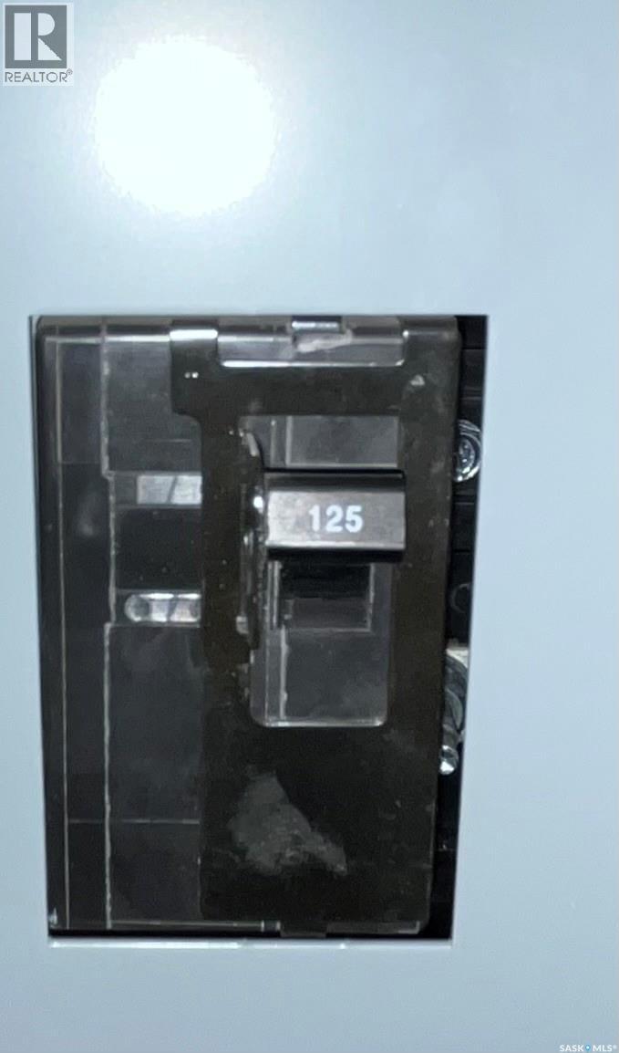 45 6th Avenue Ne, Swift Current, Saskatchewan  S9H 2L8 - Photo 15 - SK030485